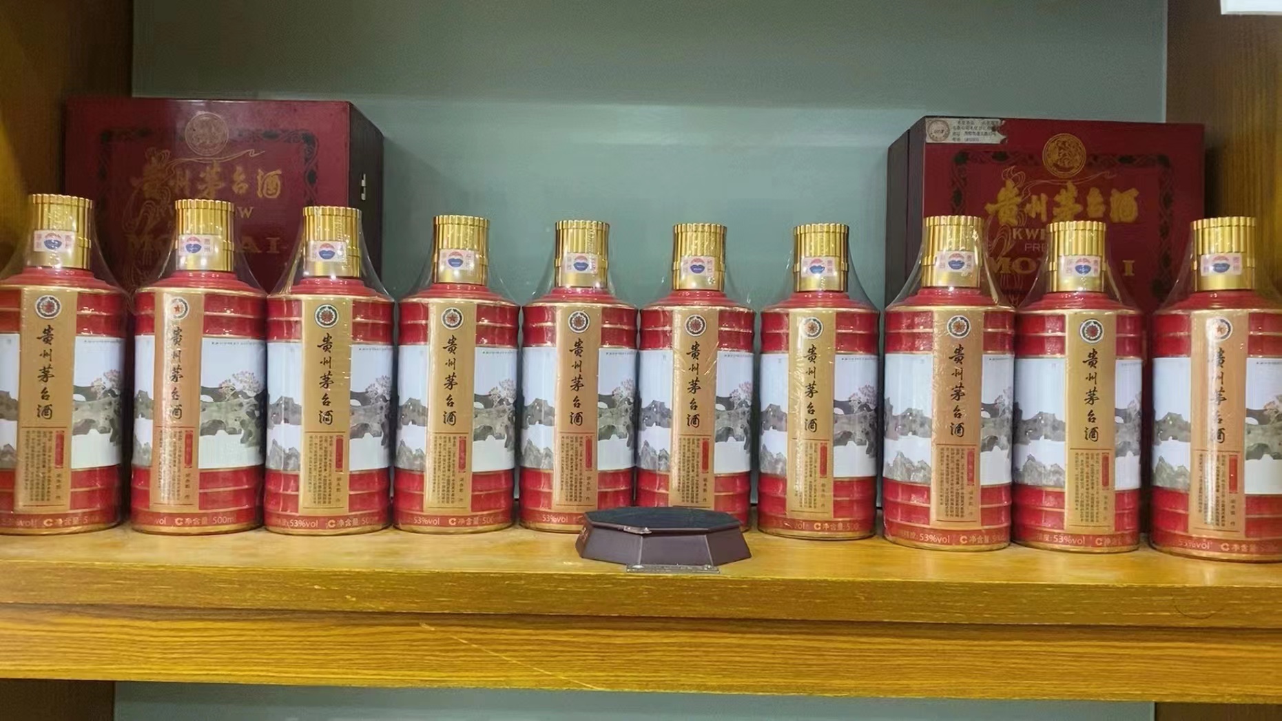 银州回收50年茅台礼盒多少钱（最新更新行情）